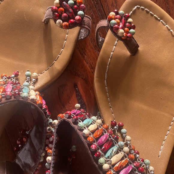 Pair of boho chic Ann Marino sandals - Picture 3 of 4